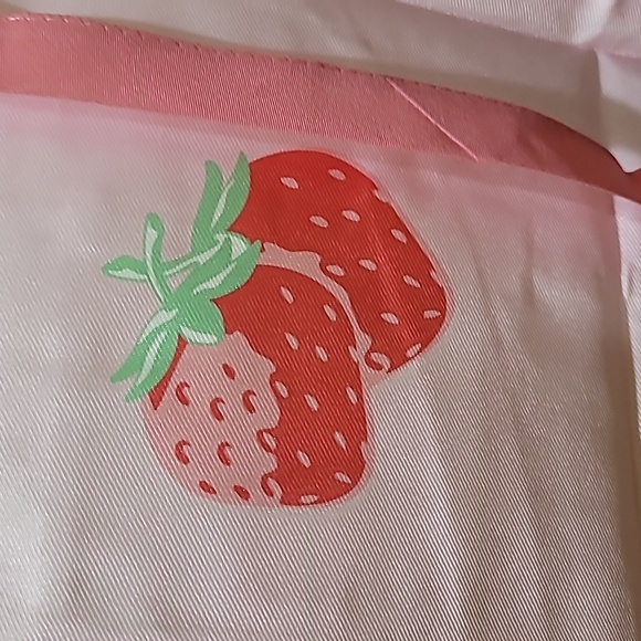 Sanrio '23 Official License My Melody Pink Pleated Hemline Apron w/ Front Pocket - Picture 7 of 9